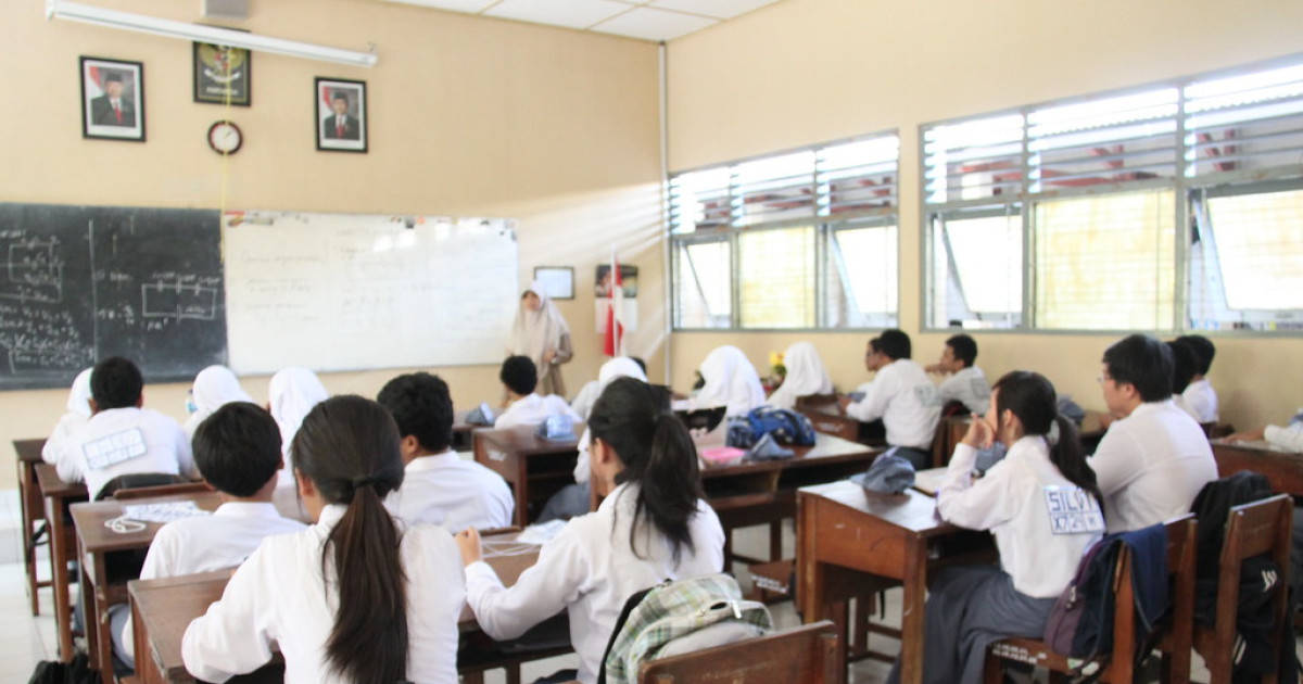 10 Provinsi dengan Biaya SMA Termahal