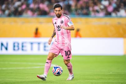 Seri 2-2, Tim Lionel Messi Melaju ke Babak 16 Besar