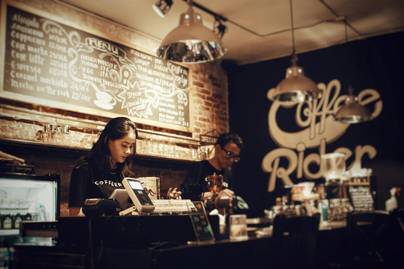 Fenomena Kafe Tanpa Musik Kian Ramai Imbas Royalti, Apa Kata Publik?