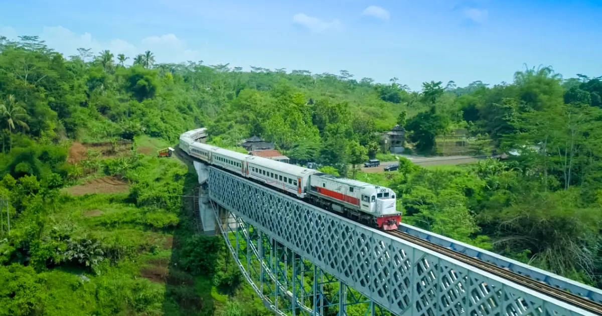 Jumlah Penumpang Kereta Api Indonesia tembus 50 Juta per Juli 2025