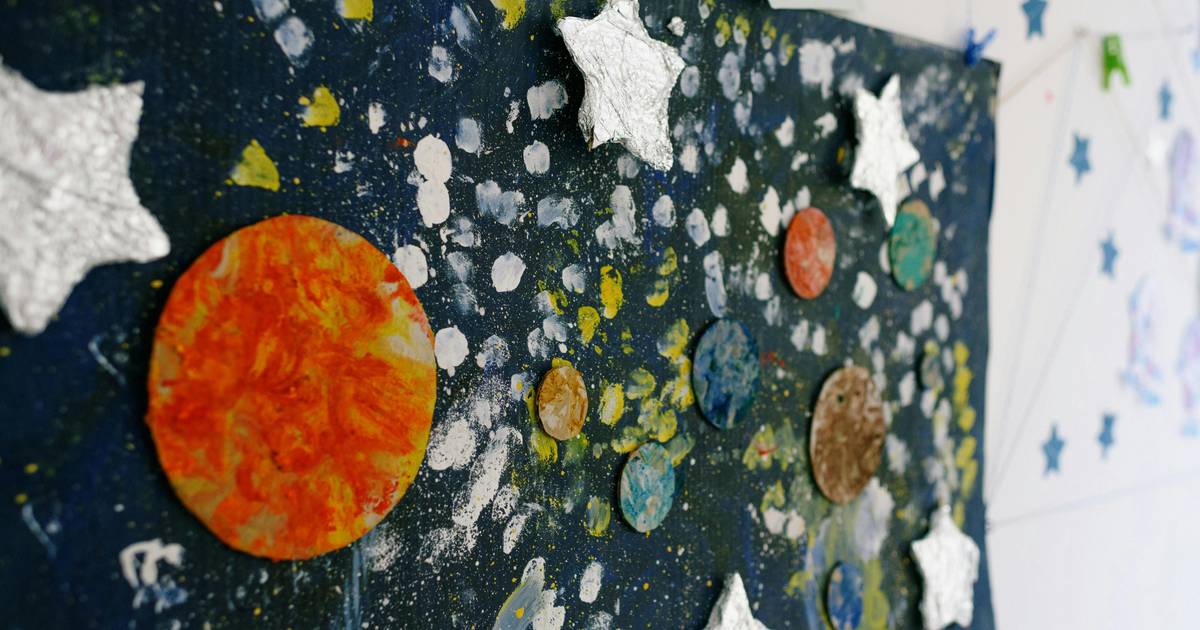Tabel Lengkap: Data Numerik Periode Revolusi Planet Tata Surya (Hari dan Tahun Bumi)