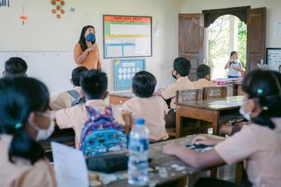 56% Guru RI Pernah Gadaikan Barang untuk Penuhi Kebutuhan