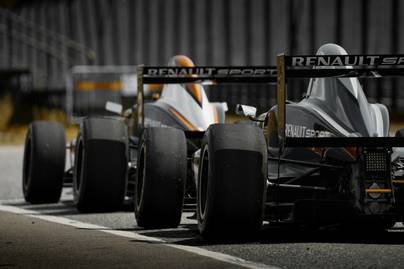 Daftar Pembalap F1 Terkaya di Dunia 2025