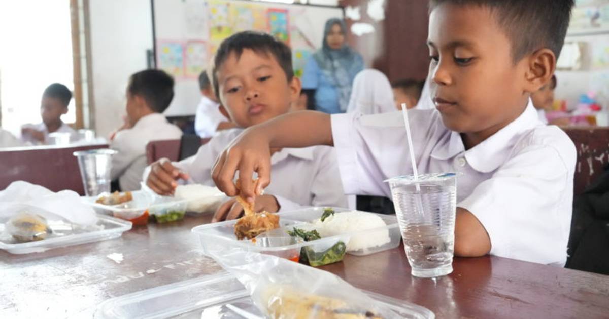 Program Makan Bergizi Gratis: 36% Publik Punya Sentimen Negatif