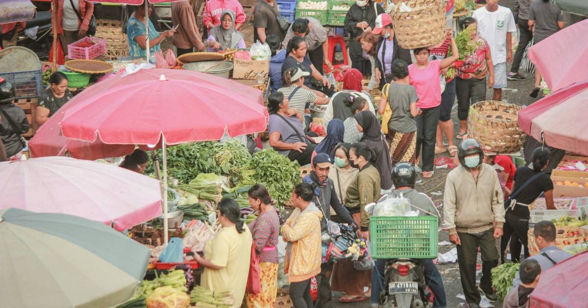 Inflasi Dorong Kenaikan Pengeluaran Bahan Makanan di Indonesia 2025