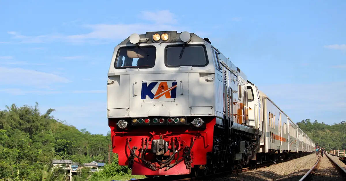 10 Stasiun Kereta Favorit Turis Asing 2025