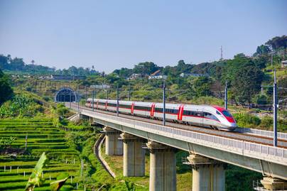 Whoosh Angkut 6 Juta Penumpang Sepanjang 2025