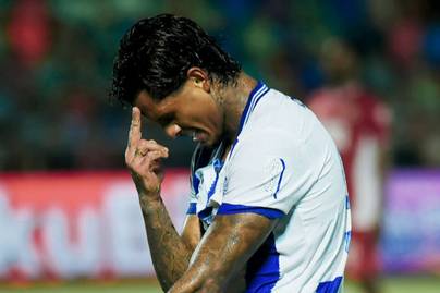 Skor 2-0 Hasil Pertandingan Semen Padang vs Persib, Maung Bandung Masih Kokoh di Puncak