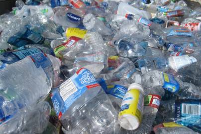 Krisis Plastik? Ini 7 Alternatif Kemasan Non-Plastik untuk UMKM