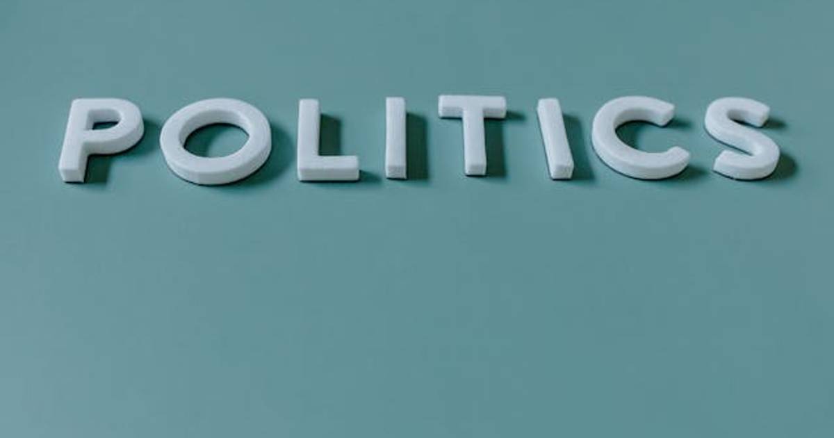 Benarkah Publik Indonesia Takut Bicara Politik?