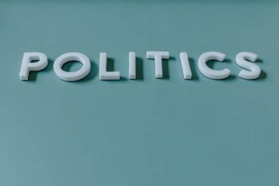 Benarkah Publik Indonesia Takut Bicara Politik?