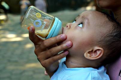 6 Rekomendasi Botol Susu Pigeon Terbaik untuk Bayi Baru Lahir