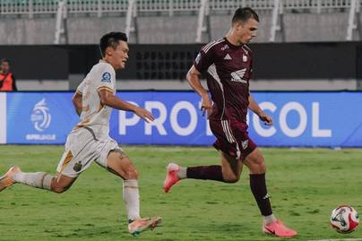 Skor 2-1 Hasil Pertandingan PSM vs Bhayangkara FC, Juku Eja Perpanjang Dominasi