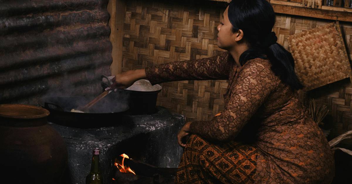 14 Ribu Desa Masih Gunakan Kayu untuk Memasak, NTT Tertinggi 2025