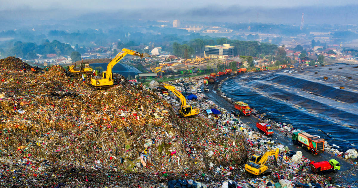 Per Agustus 2026, TPST Bantar Gebang Berhenti Menerima Sampah Campur. Apa Alasannya?