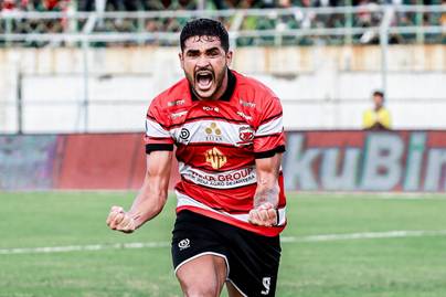 Persis Degradasi, Madura United Bertahan Usai Kalahkan PSM Dengan Skor 2-0