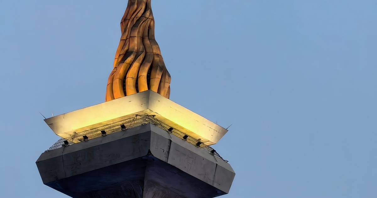 Emas di Monas Kalah Berat dari Emas di Rumah Eks Jampidsus