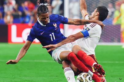 Statistik dan Rating Pemain Spanyol vs Prancis di Semifinal Piala Dunia 2026, Kiper Spanyol Bikin 3 Saves Penting