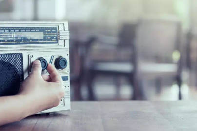 DIY Jadi Provinsi dengan Lansia Pendengar Radio Terbanyak 2025
