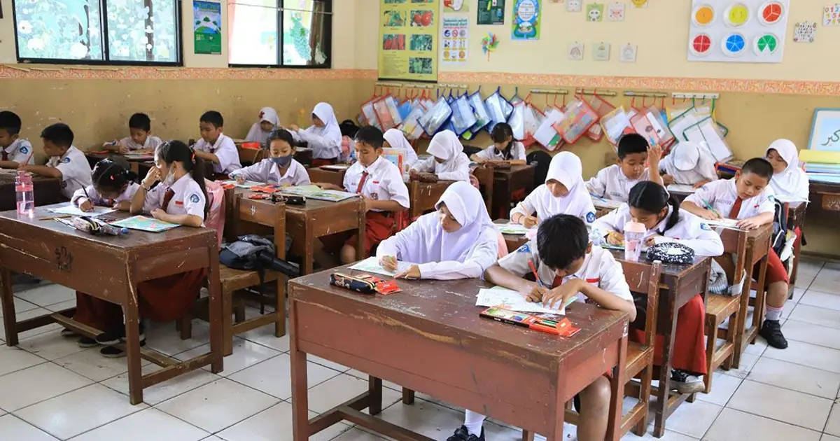 Lebih dari 64% Ruang Kelas SD di Jawa Tengah dalam Kondisi Rusak
