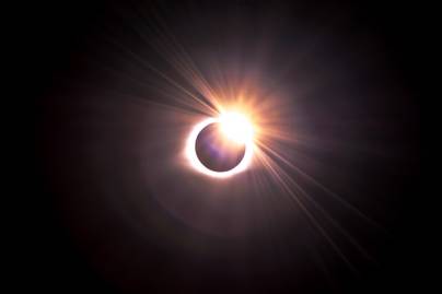 Fenomena Astronomi Agustus 2026, Ada Matahari Total!