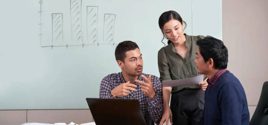 Imbas Job Hugging, 35% Pekerja Indonesia Merasa Lelah Emosional Selama Bekerja