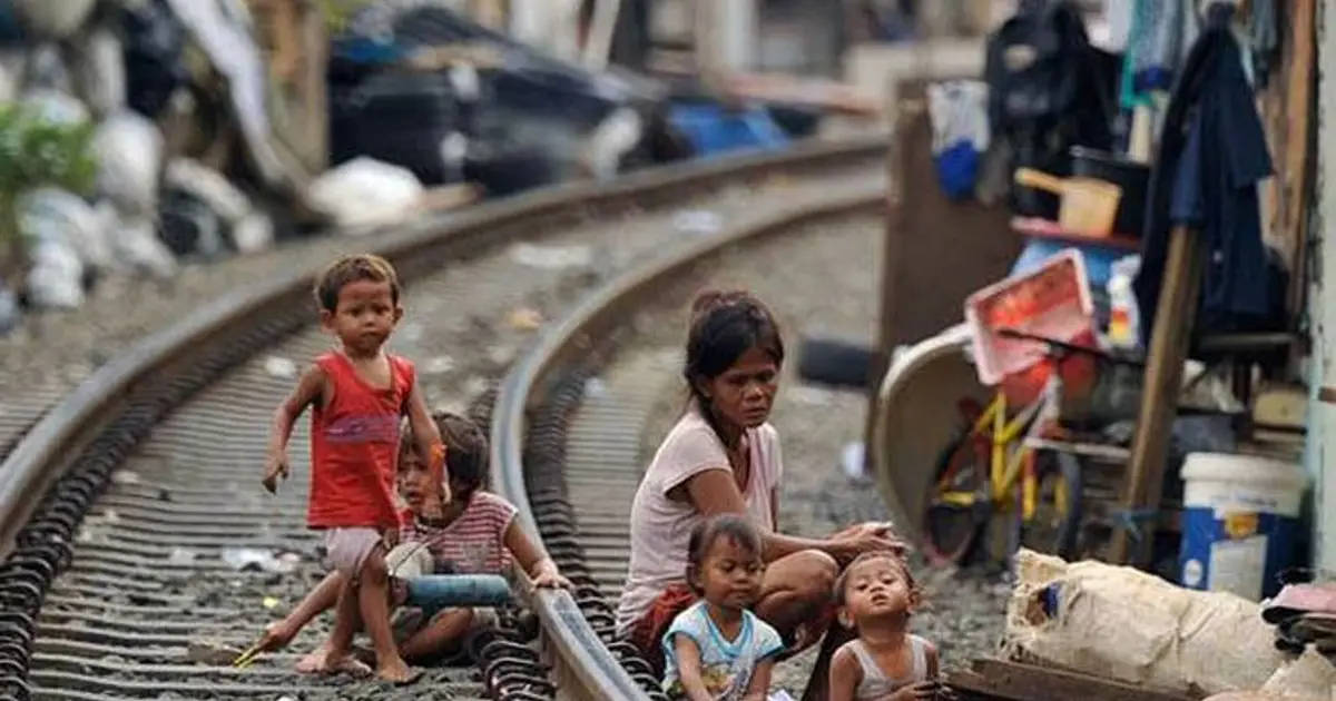 10 Kabupaten/Kota dengan Persentase Penduduk Miskin Terbanyak 2025, Papua Dominasi