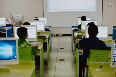 PISA 2025: Sekolah di ASEAN Masih Kekurangan Teknologi Digital, Indonesia Masuk Daftar