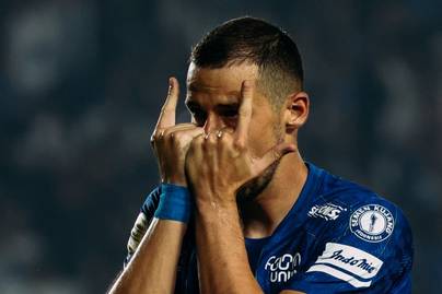 Skor 2-2 Persib vs Dewa United, Maung Berhasil Comeback Lewat Pemain Pengganti