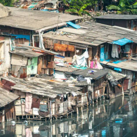 Kutub Kemiskinan Indonesia 2025: Realitas Tersembunyi Antarwilayah